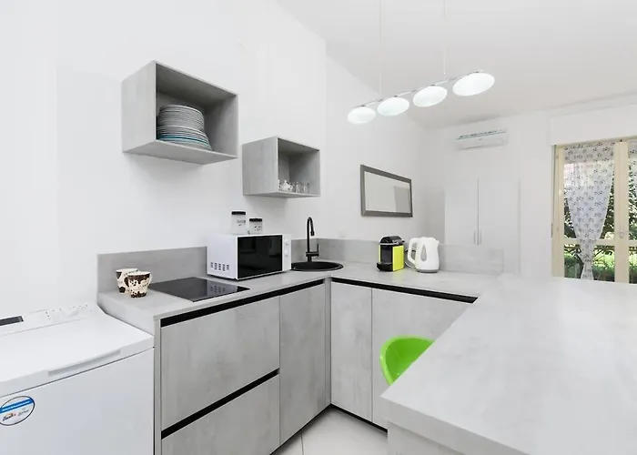 Apartment Comodo A 5 Minuti Dal Mare Con Possibilita Di Posto Auto *