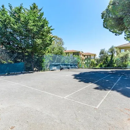 شقة Comodo A 5 Minuti Dal Mare Con Possibilita Di Posto Auto *