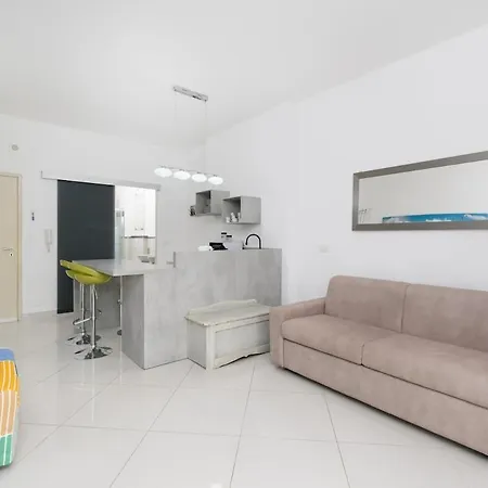 Comodo A 5 Minuti Dal Mare Con Possibilita Di Posto Auto